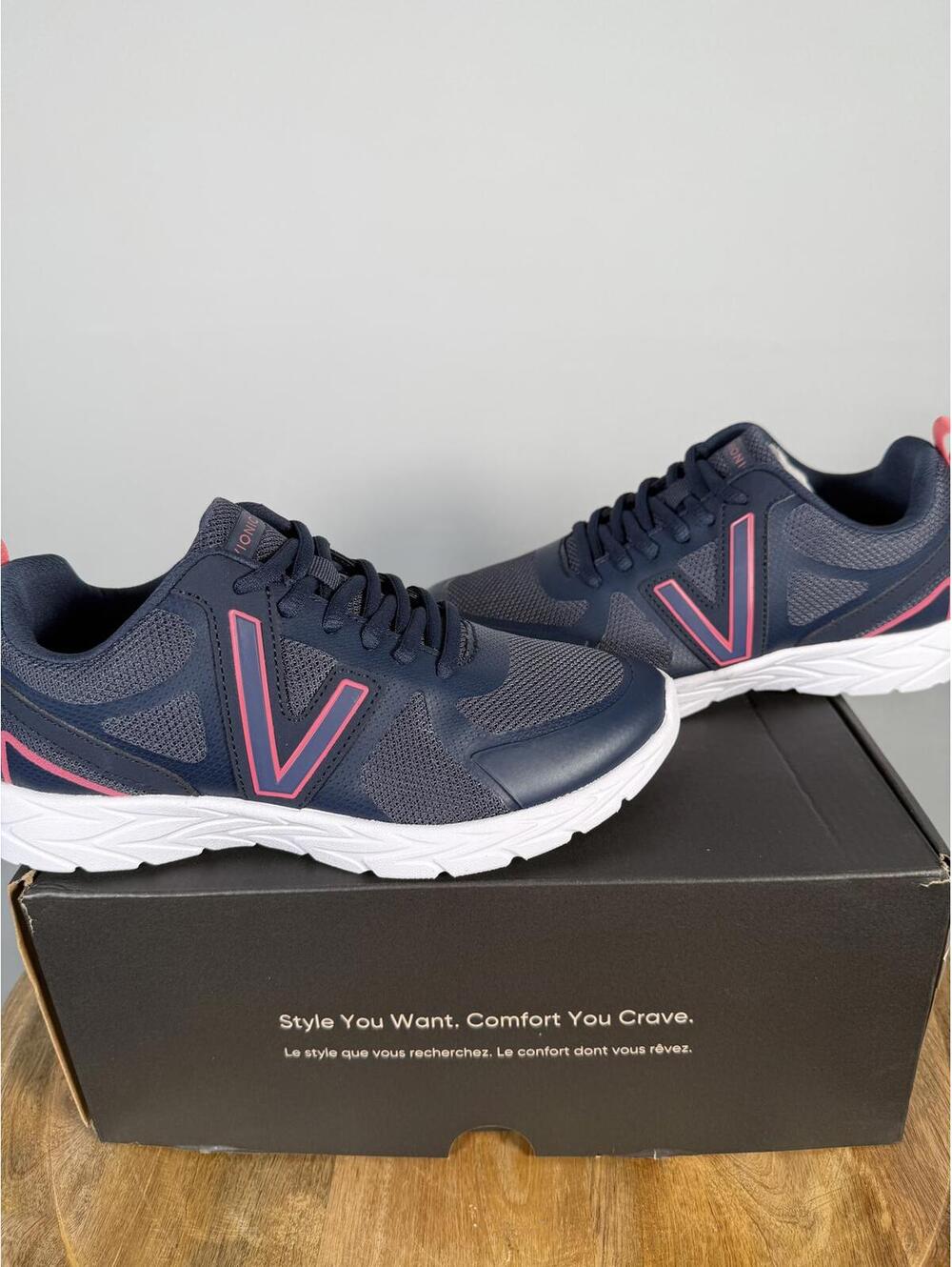 NWB Vionic Miles II Women's Walking Shoes Navy Pink Wide Size 5 - Picture 4 of 10